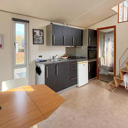 Nydelig Hjem I Med Innendørs Svømmebasseng Feriehus *